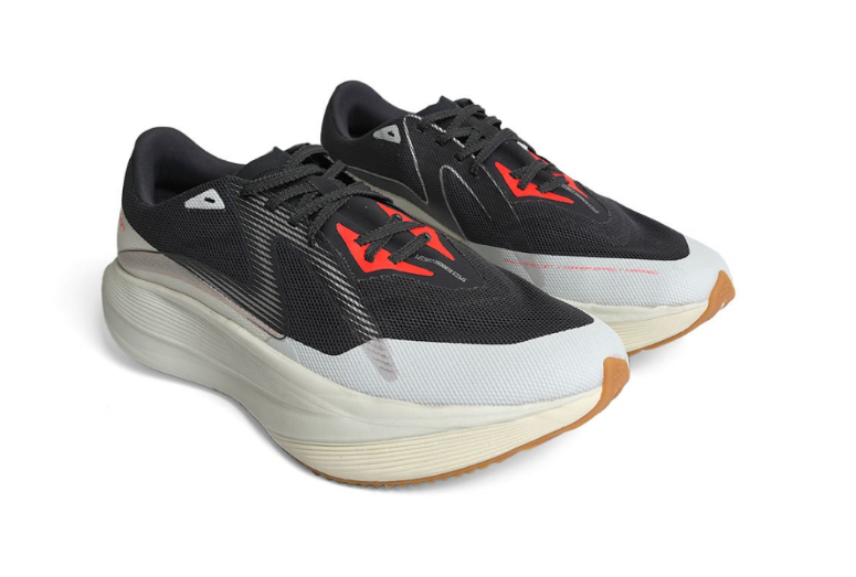 Lari 10K di Cuaca Panas? Ini Sepatu Lokal Murah yang Nyaman Dipakai Race