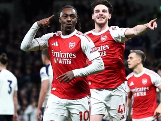 Arsenal Hancurkan Tottenham, Viktor Gyokeres Menggila di Derby London Utara