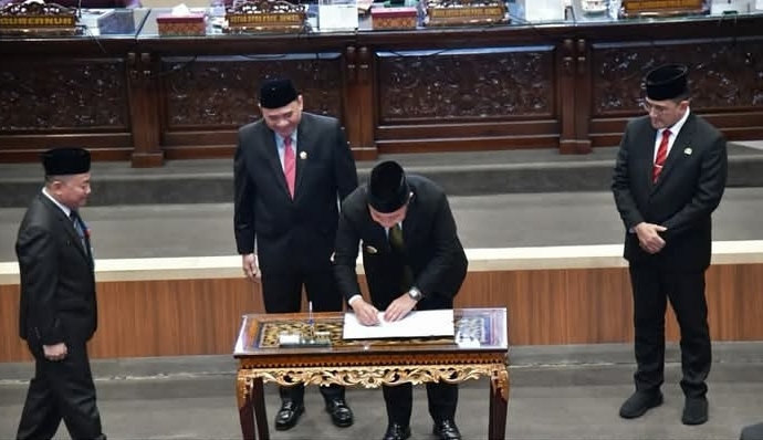 Rapat Paripurna XVII, DPRD Sumsel Sahkan 3 Perda Strategis