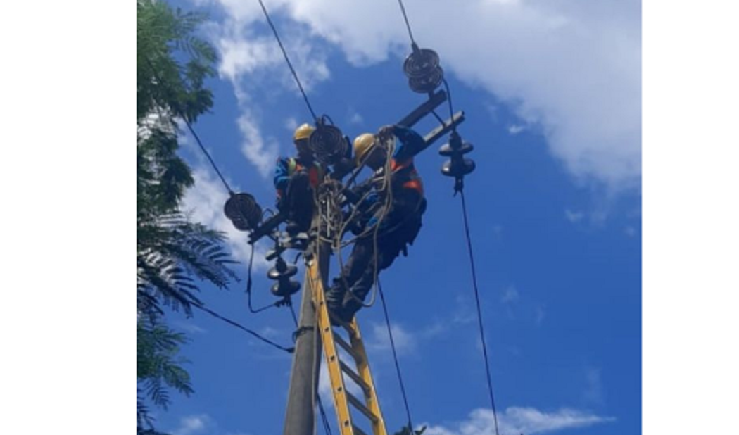 PLN ULP Muara Dua OKU Selatan Gencarkan Pemeliharaan di Kecamatan Simpang