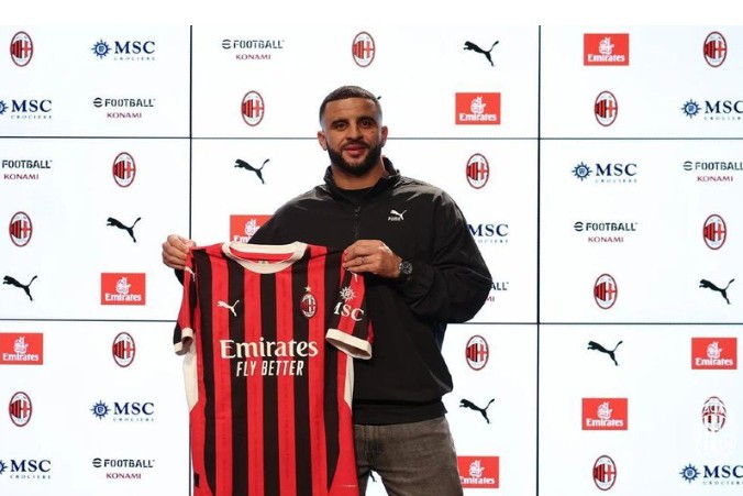 Kyle Walker Resmi Gabung AC Milan!