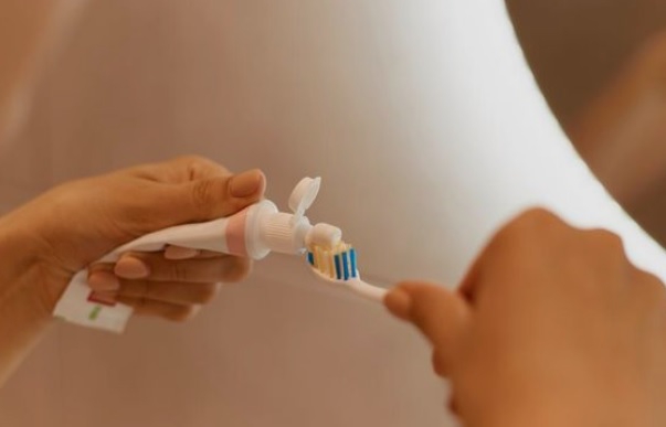 Sikat Gigi Saat Puasa, Boleh atau Tidak? Ini Penjelasan Lengkapnya