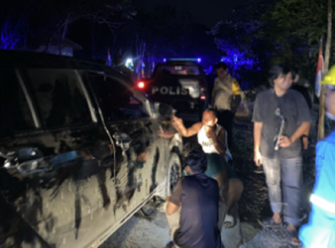 Komplotan Pencuri Kabel Trafo PLN di OKU Kepergok Warga, Panik Tinggalkan Mobil Kabur ke Hutan