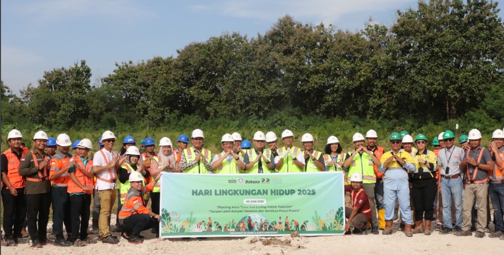 SMBR Tanam 2.700 Pohon dan Ajak Warga Bayar Kopi Pakai Sampah