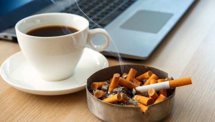 Bahaya Merokok Setelah Makan, Ganggu Pencernaan hingga Picu Kanker