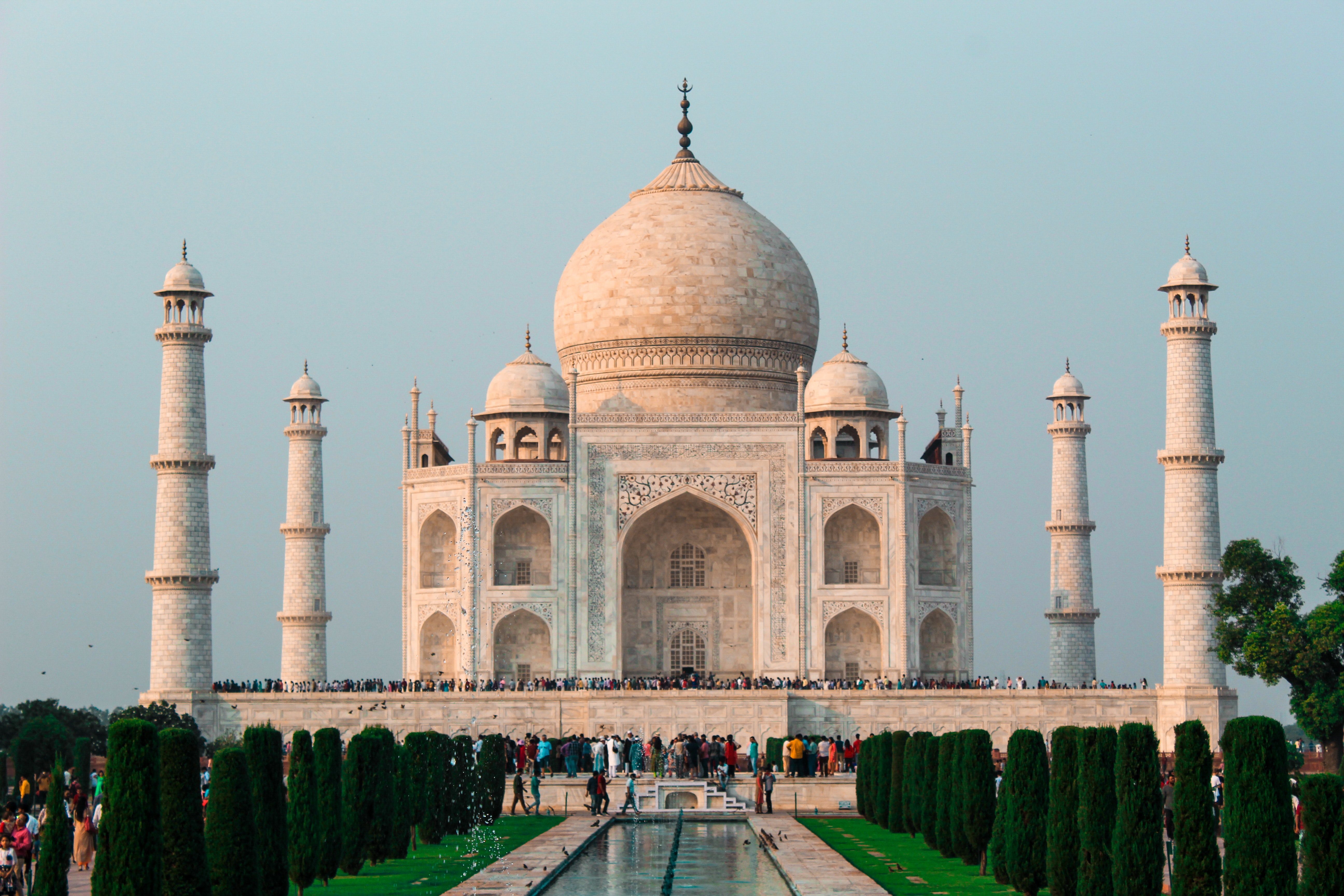 Taj Mahal Terancam Polusi dan Korosi Bikin Warna Marmer Berubah