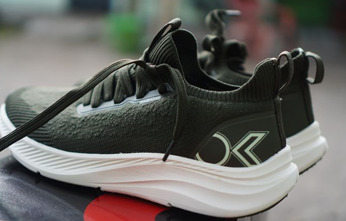 Rekomendasi Sepatu Lari Lokal Terbaik untuk Pemula 2026