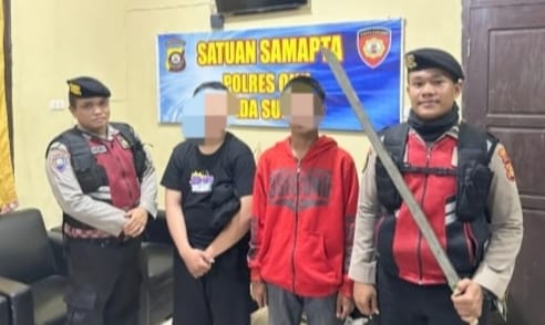 Dua Pelajar di OKU Diamankan Bawa Pedang Diduga Hendak Tawuran