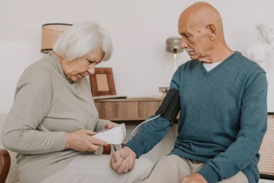 Manfaat Puasa dalam Menekan Risiko Penyakit Degeneratif