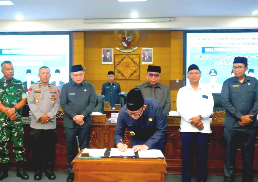 DPRD OKU Paripurna Bahas LKPJ 2025 dan Propemperda 2026 