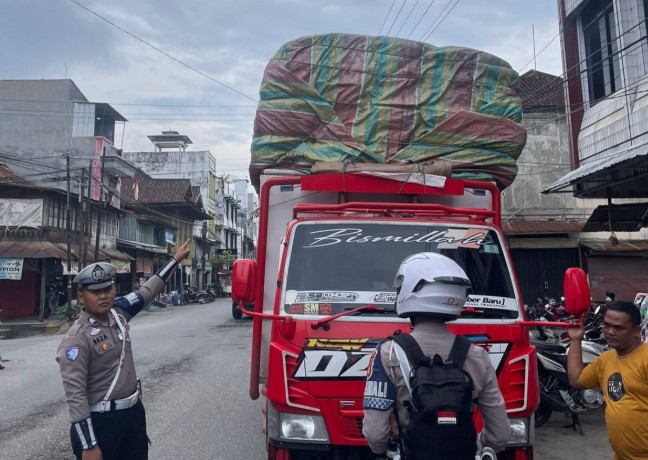 Ingatkan Pengemudi Tak Mengakut Melebihi Kapasitas