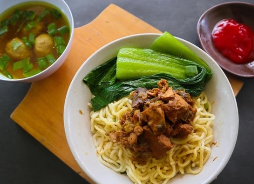 Resep Mie Ayam Praktis, Makanan Legendaris dengan Sentuhan Rumah