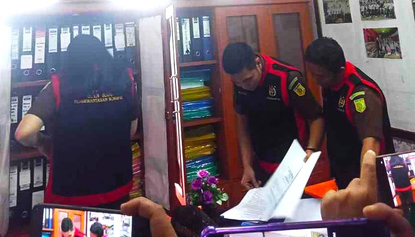  Kejari Geledah Kantor Dinsos Prabumulih, Diduga Terkait Kasus Korupsi Bansos dan Pengelapan Jabatan