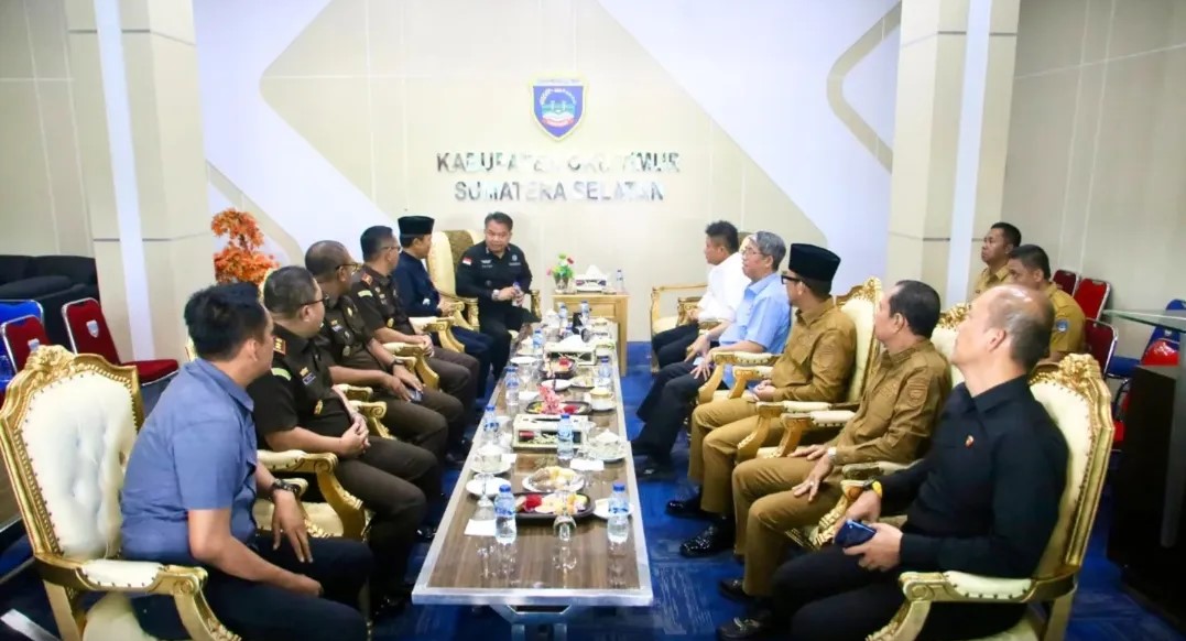 Gubernur Sumbar Apresiasi Kerja PLN Pulihkan Listrik Pascabencana