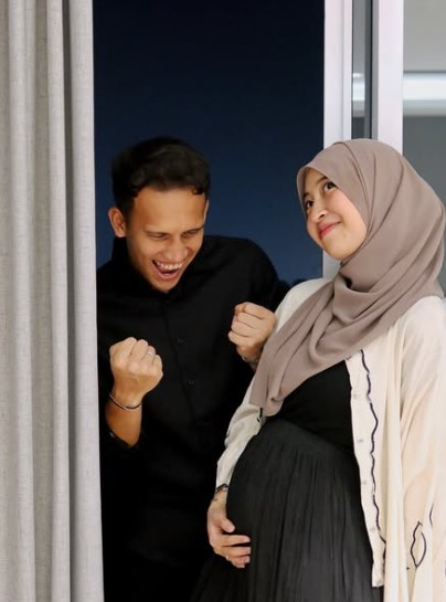 Adiba Khanza Umumkan Kehamilan Pertama