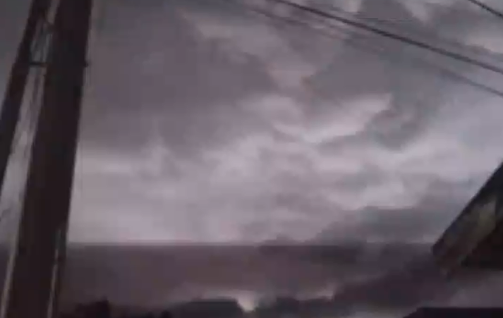 BPBD OKU minta Warga Waspadai Awan Cumulonimbus Picu Hujan Ekstrem dan Petir