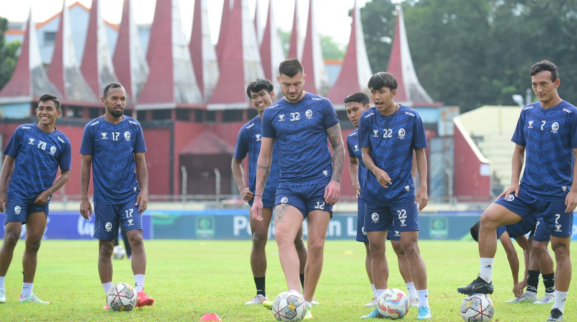 Diperkuat Tiga Pemain Baru, Sriwijaya FC Ingin Lanjutkan Tren Positif di Kandang Semen Padang   