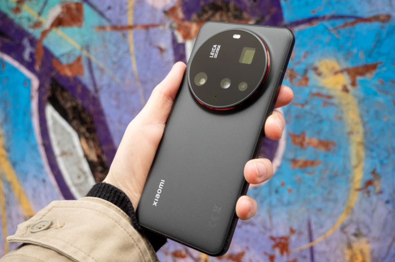 HP dengan Kamera Super Jernih untuk Content Creator Instagram dan TikTok Terbaik di 2025