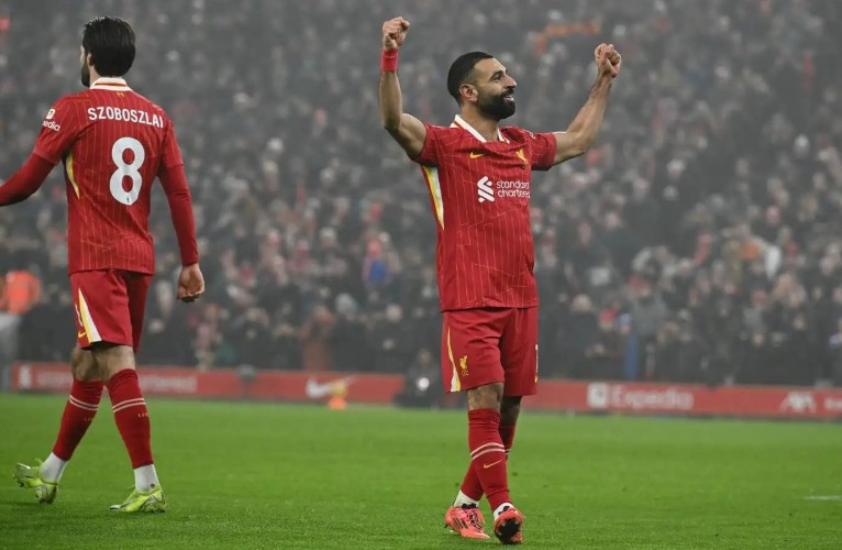 Salah Cetak Gol Kandang ke-100! Liverpool Balikkan Keadaan dan Menang 3-1!