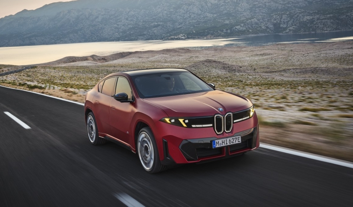 Mengenal BMW iX4: Mobil Listrik dengan Jarak Tempuh Sampai 827 km