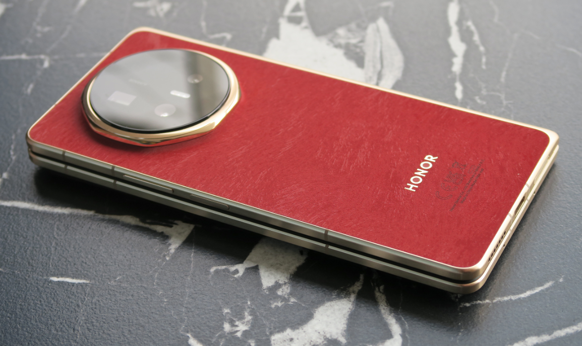 Honor Magic V6 Resmi Diumumkan  Foldable Super Tipis dengan Baterai 6.660 mAh dan Tahan Air IP69