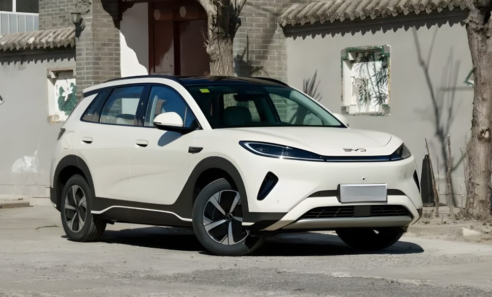 BYD Resmi Luncurkan Sealion 05 EV, SUV Listrik Canggih dengan Harga Terjangkau
