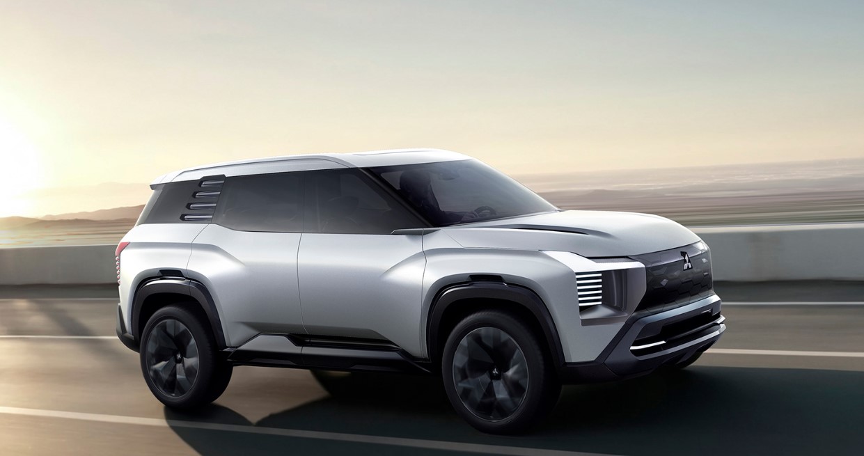 Mitsubishi Perkenalkan DST Concept, SUV Tujuh Penumpang di PIMS 2024