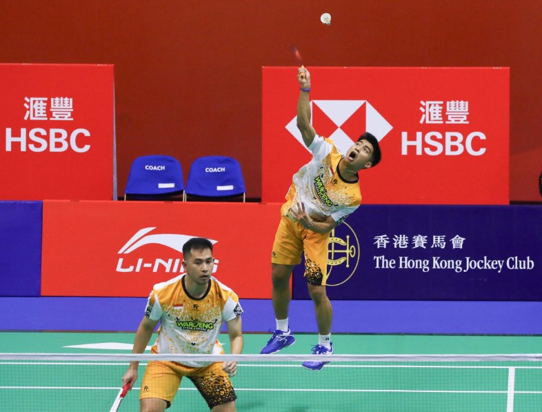 Kalahkan Seniornya, Sabar/ Reza Melaju ke 16 Besar Hong Kong Open 2024