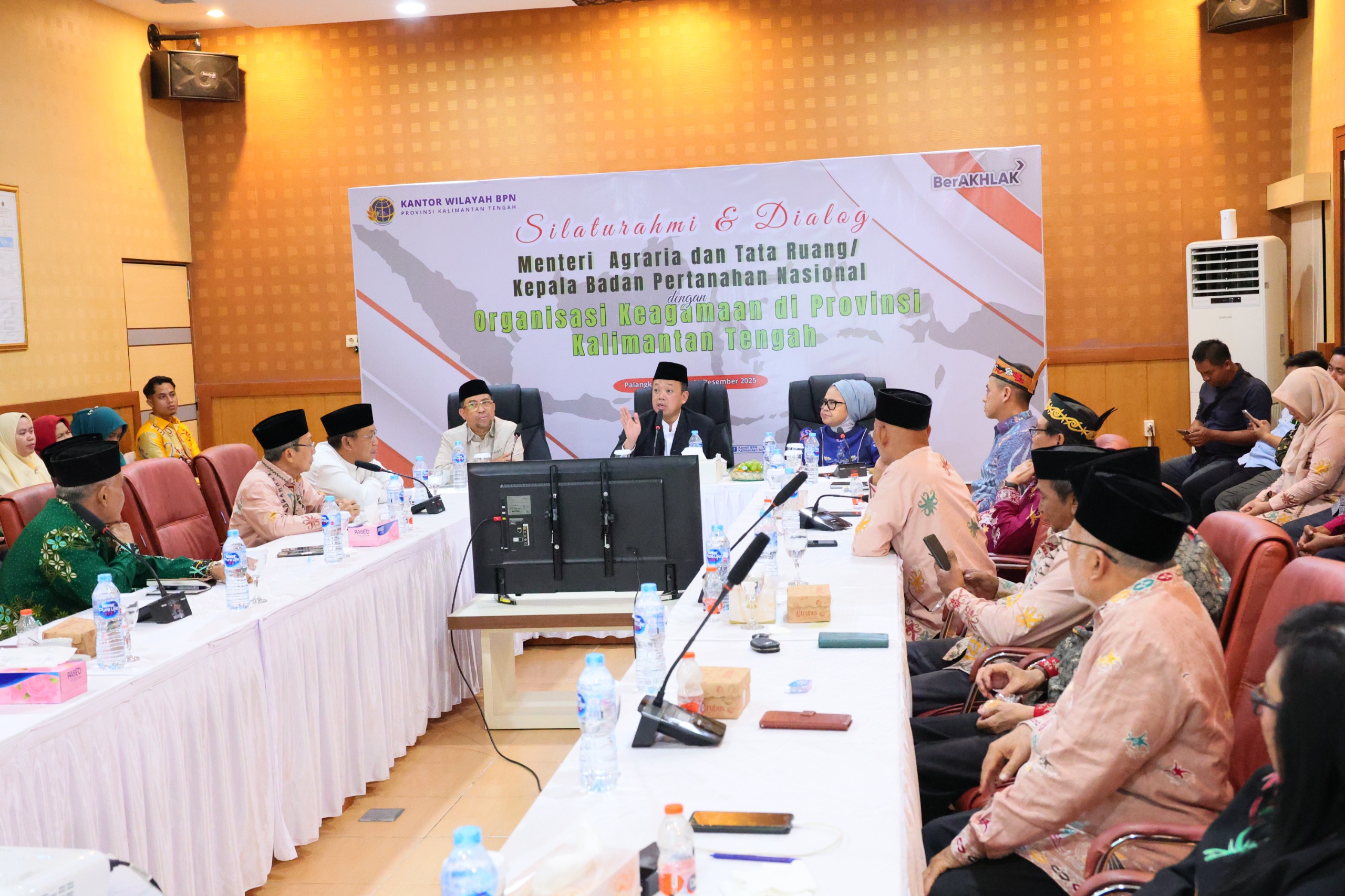 Percepat Sertipikasi Tanah Wakaf di Kalteng, Menteri Nusron: Jangan Sampai Rumah Tuhan Tidak Terurus