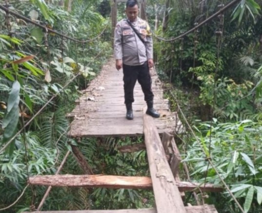 Jembatan Gantung Karang Agung Rusak Parah, Polisi Bergerak Cepat