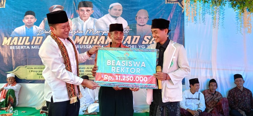 Mulia Sekali, STIT Darul Huda Beri Beasiswa Guru Pondok Pesantren, Ini Tujuannya !