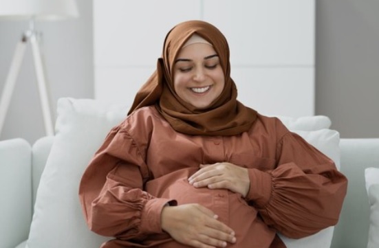 Ibu Hamil Ingin Puasa? Kenali Kondisi yang Perlu Diwaspadai