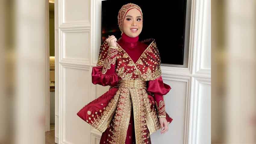 Putri Ariani pakai songket Palembang saat di Istana Merdeka