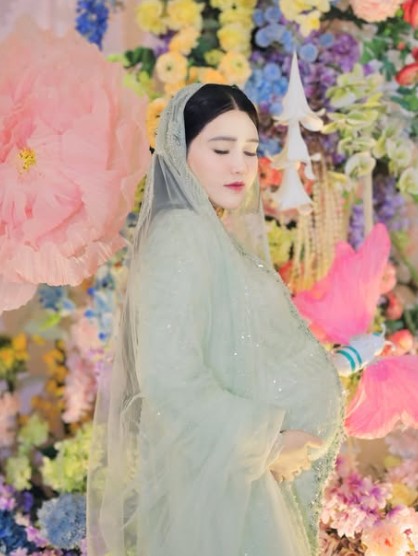 Kabar Bahagia! Via Vallen dan Chevra Yolandi Dikaruniai Anak Kedua