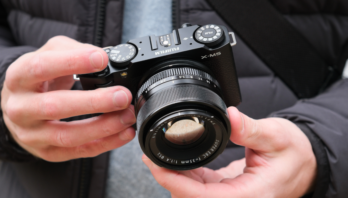 3 Kamera Mirrorless Murah Terbaik 2026 Hasilnya Tajam, Fiturnya Bikin Kaget!