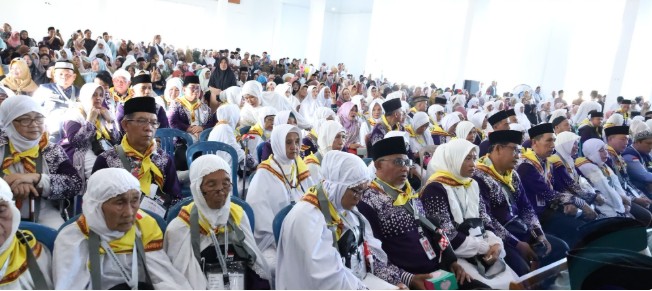 Bupati Abusama Lepas 100 CJH Asal OKU Selatan