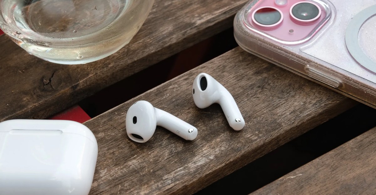 Apple Bakal Hadirkan Fitur Terjemahan Langsung di AirPods, Rilis 2025