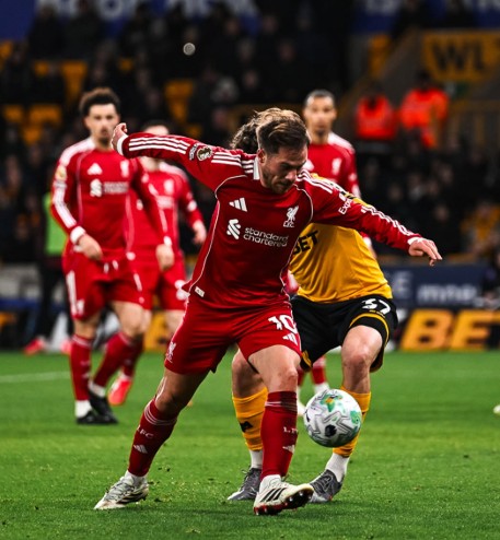 Drama Menit Akhir! Wolves Hentikan Ambisi Lima Besar Liverpool