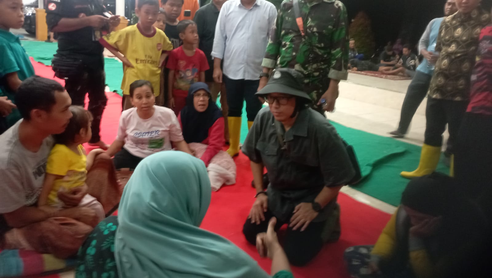 Rumah Dinas Bupati Dijadikan Dapur Umum dan Penampungan Korban Banjir