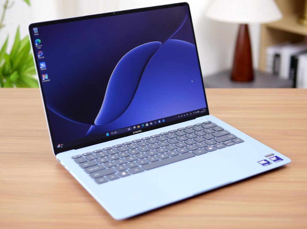 Xiaomi Book Pro 14 Resmi Meluncur Laptop Tipis Gahar untuk Kreator
