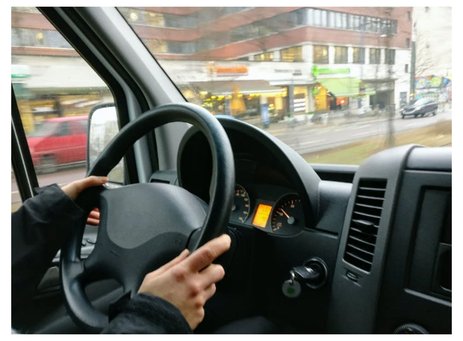 Korlantas Polri Wajibkan Pembuat SIM Mobil Gunakan Sertifikat, Peluang Buka Kursus Mengemudi nih 8 Syaratnya