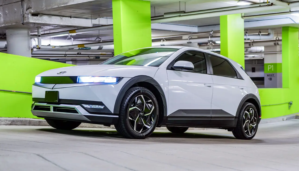 Rekomendasi Mobil Listrik Irit Daya untuk Hadapi Macet Lebaran 2026