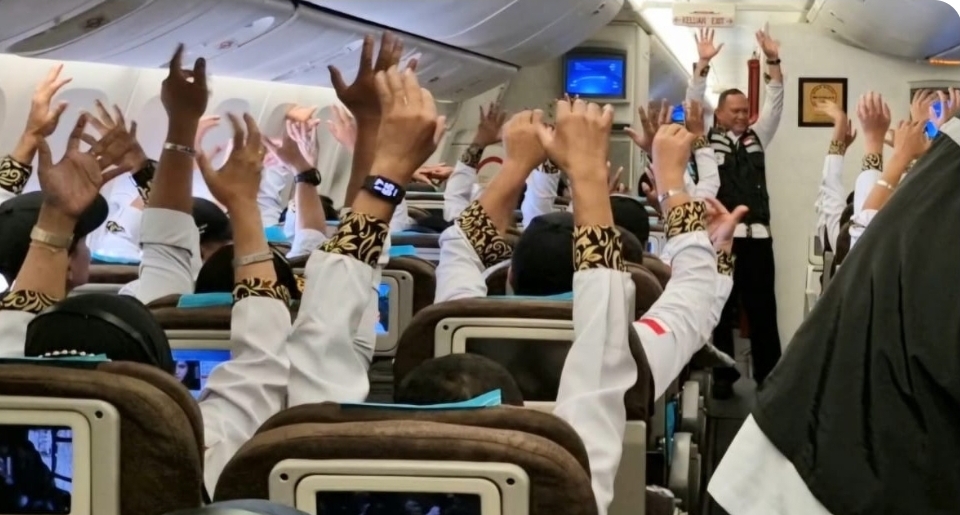 Senam Haji di Pesawat Selama Perjalanan ke Arab Saudi