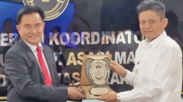 Bupati OKU Timur Temui Menko Yusril: Dorong Layanan Paspor & Pembangunan Lapas Baru