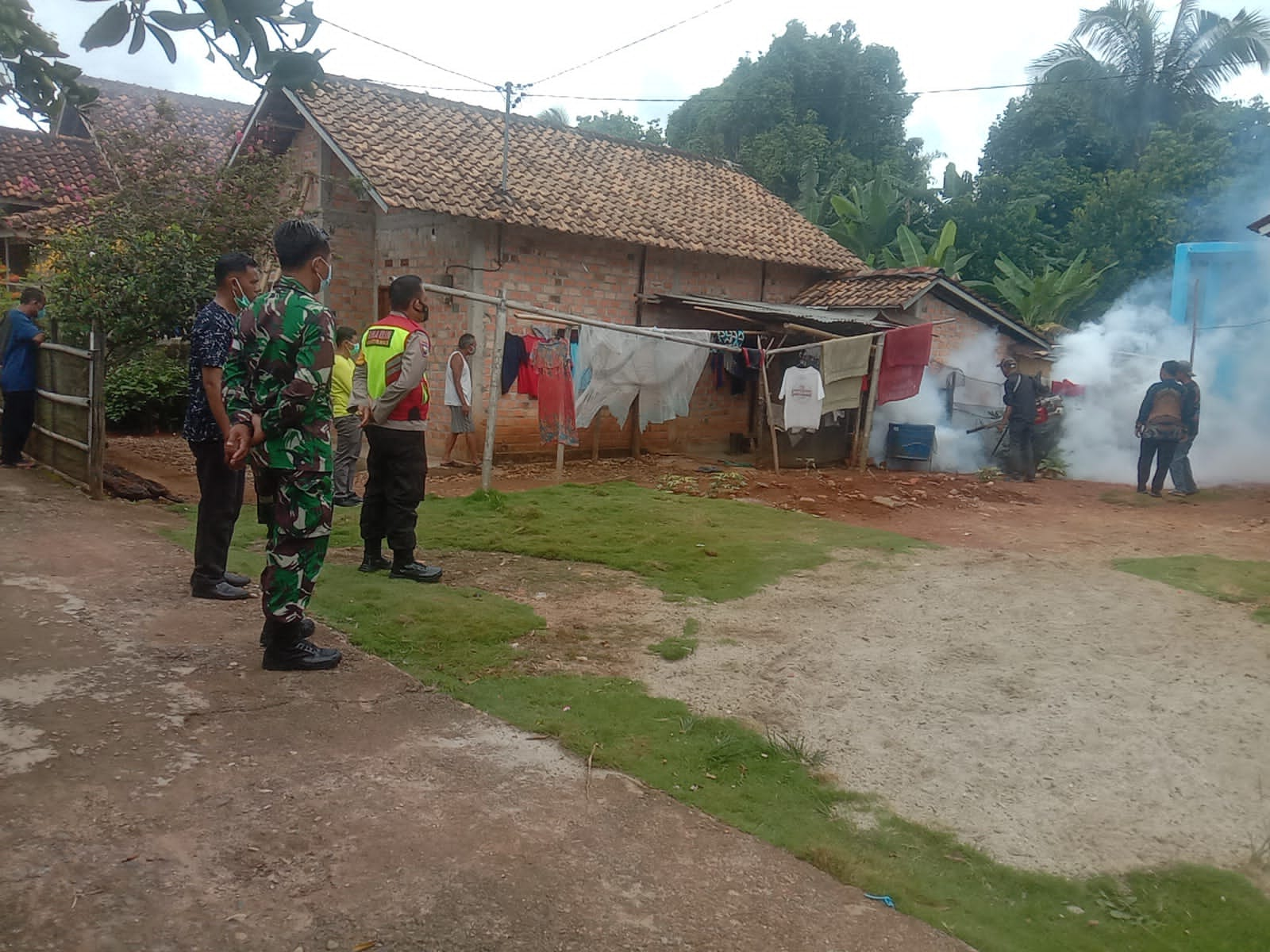 Rentan Penyebaran Penyakit DBD di Wilayah OKU, Petugas Lakukan Fogging