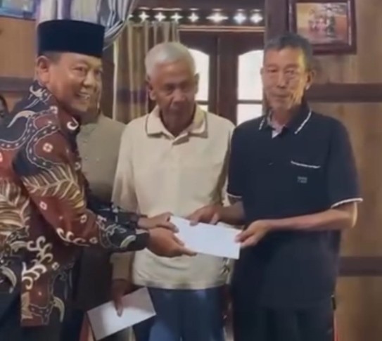 Kemenag OKU Selatan Salurkan Bantuan ke Korban Kebakaran