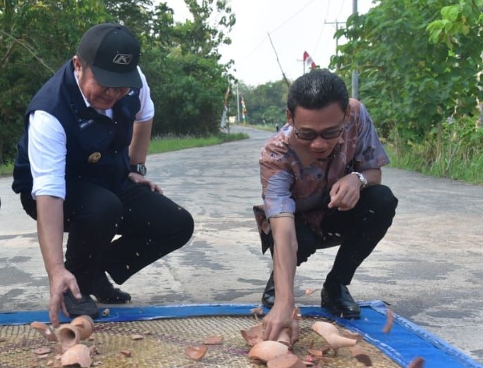 Resmi Buka akses Jalan Cempaka OKU Timur dan Ogan Ilir, Gubernur Sumsel Herman Deru: Bakal Memacu Tingkatkan E