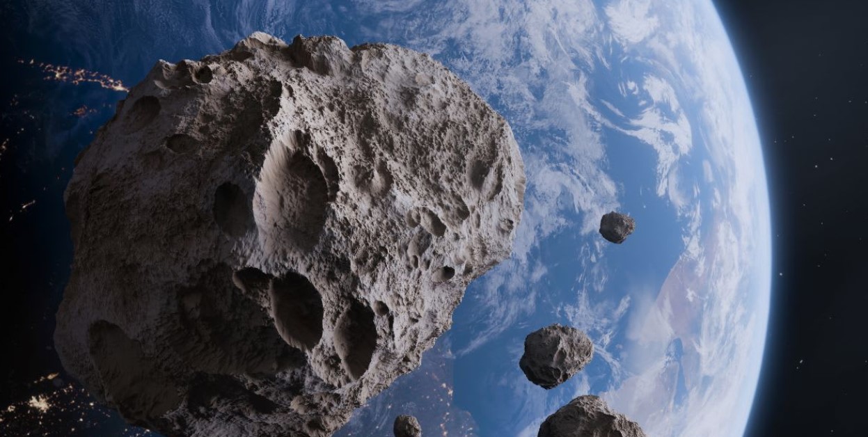 Asteroid Sebesar Stadion Lewat Dekat Bumi, Tapi Tenang Aman Kok!