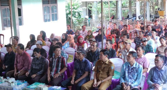 Gelar Reses, Serap Aspirasi Masyarakat Soal Internet dan Fasilitas Pendidikan