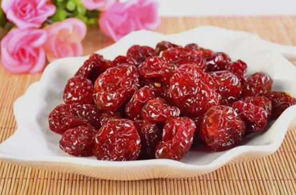 Resep Manisan Tomat Rasa Kurma, Legit dan Unik untuk Camilan Keluarga